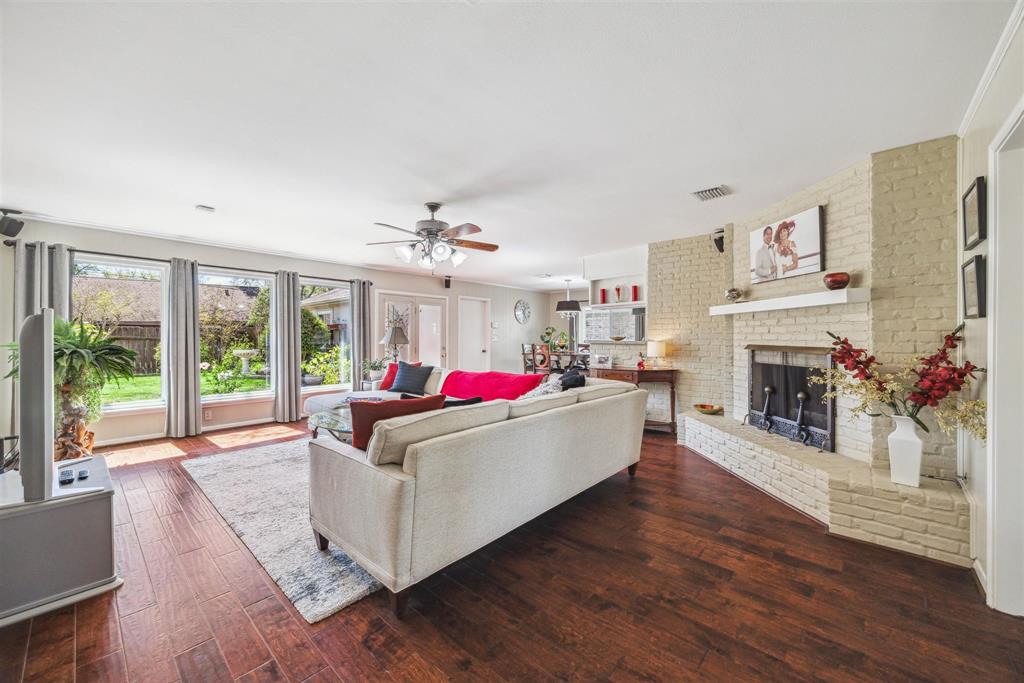 9831 Vogue Lane
