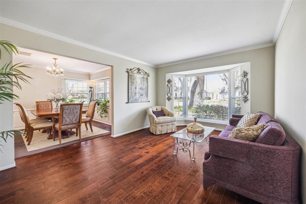 9831 Vogue Lane