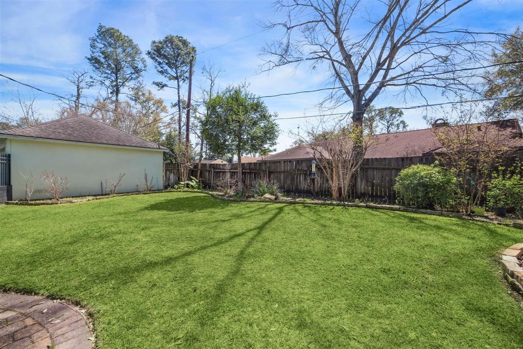 9831 Vogue Lane
