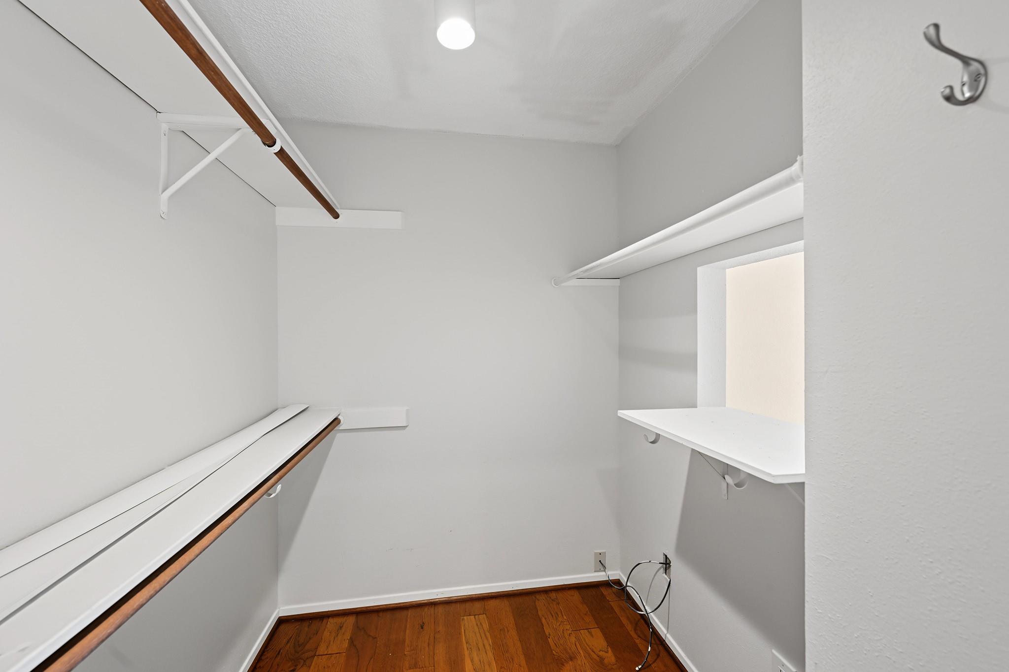 3721 Wakeforest