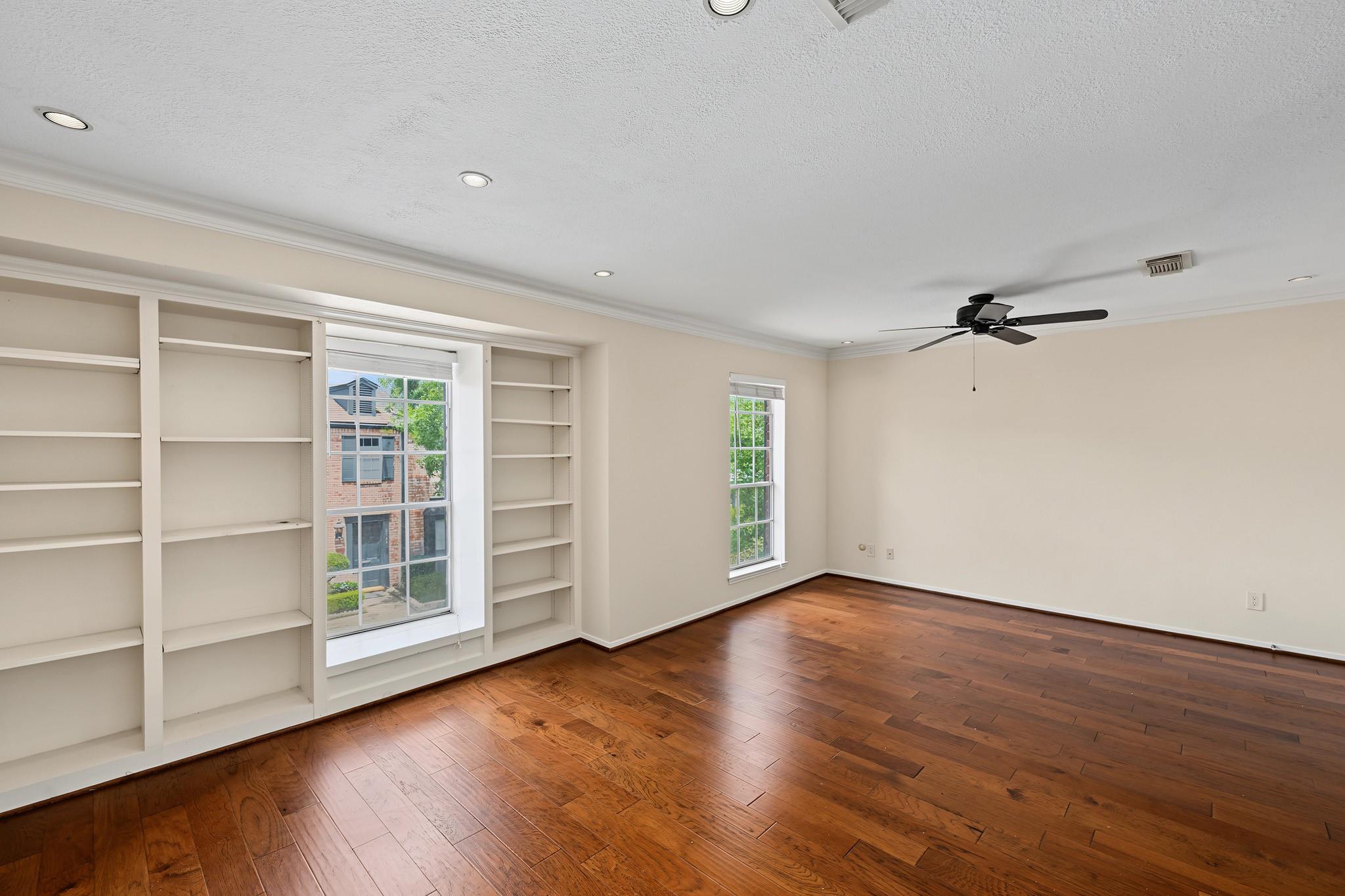 3721 Wakeforest