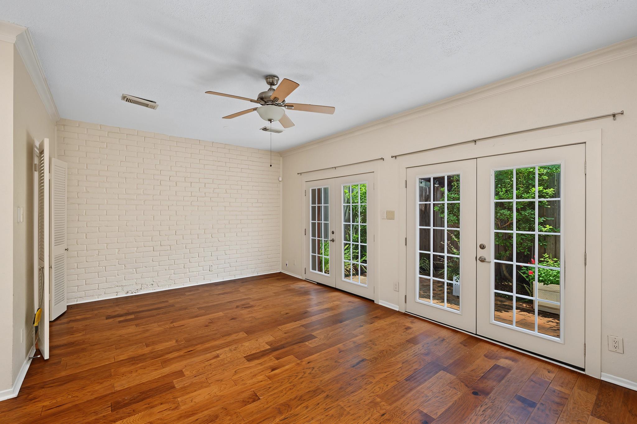 3721 Wakeforest