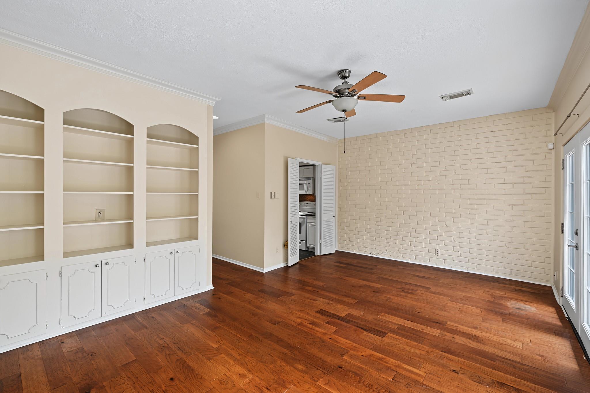 3721 Wakeforest