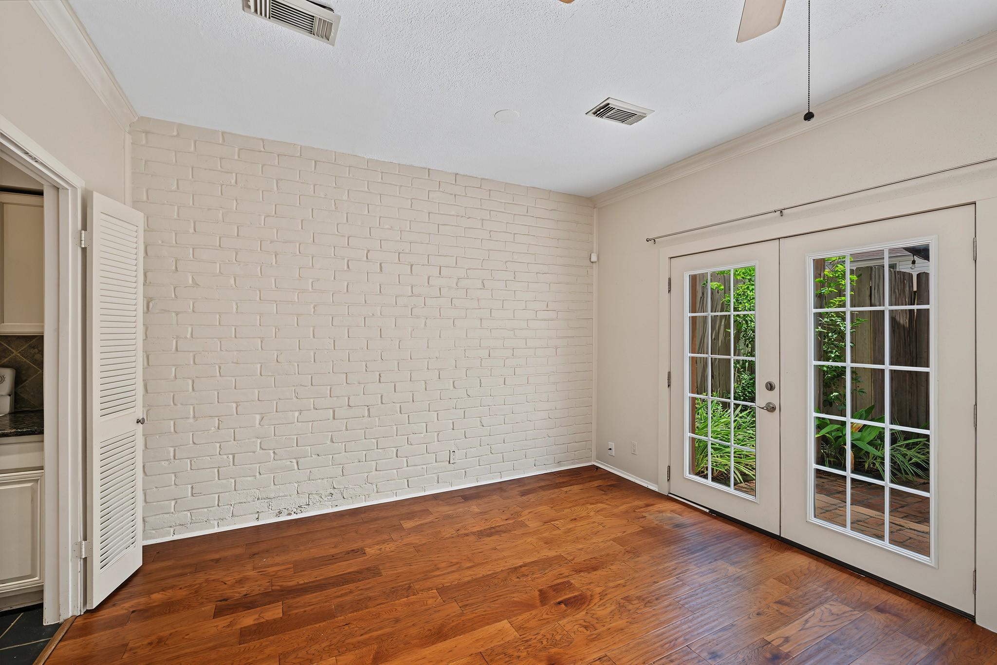 3721 Wakeforest