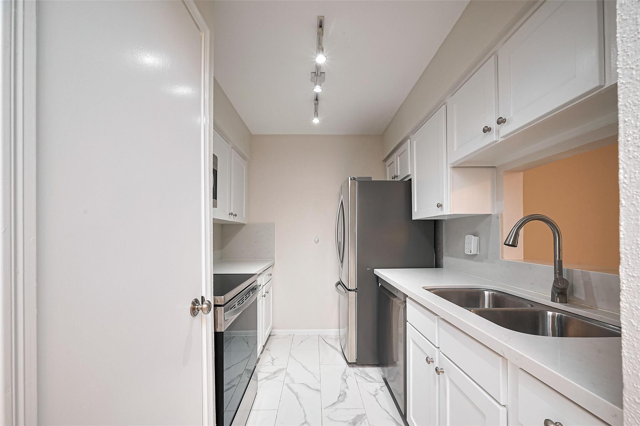 5711 Sugar Hill Drive # 100