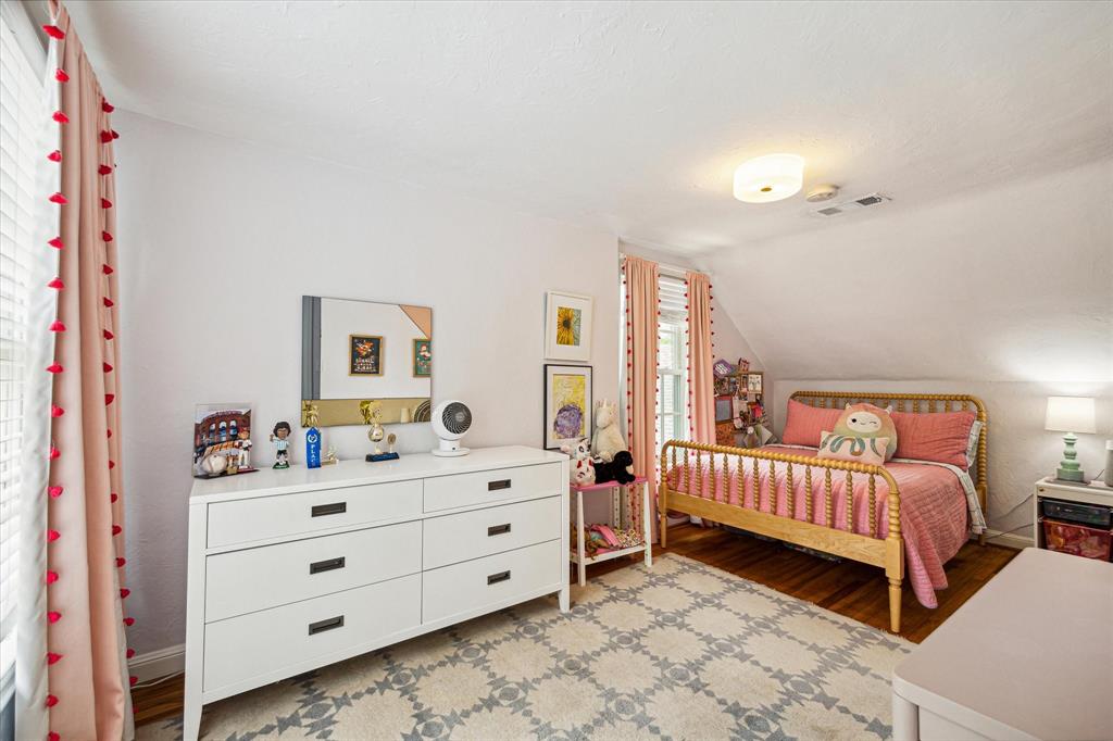 2131 Addison Road