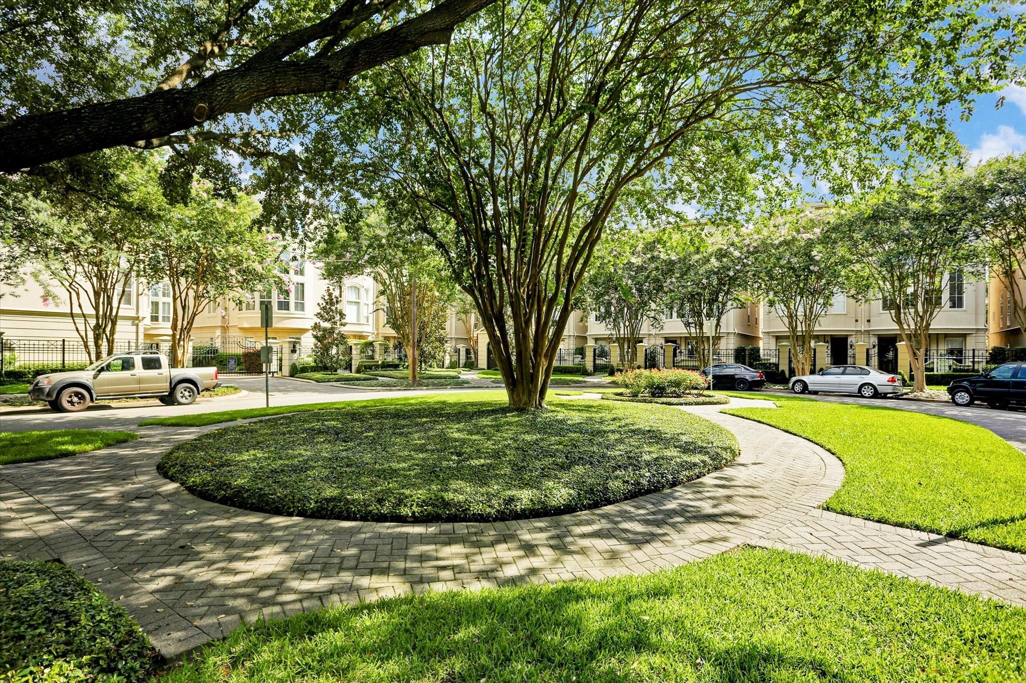 1515 Hyde Park Boulevard # 24