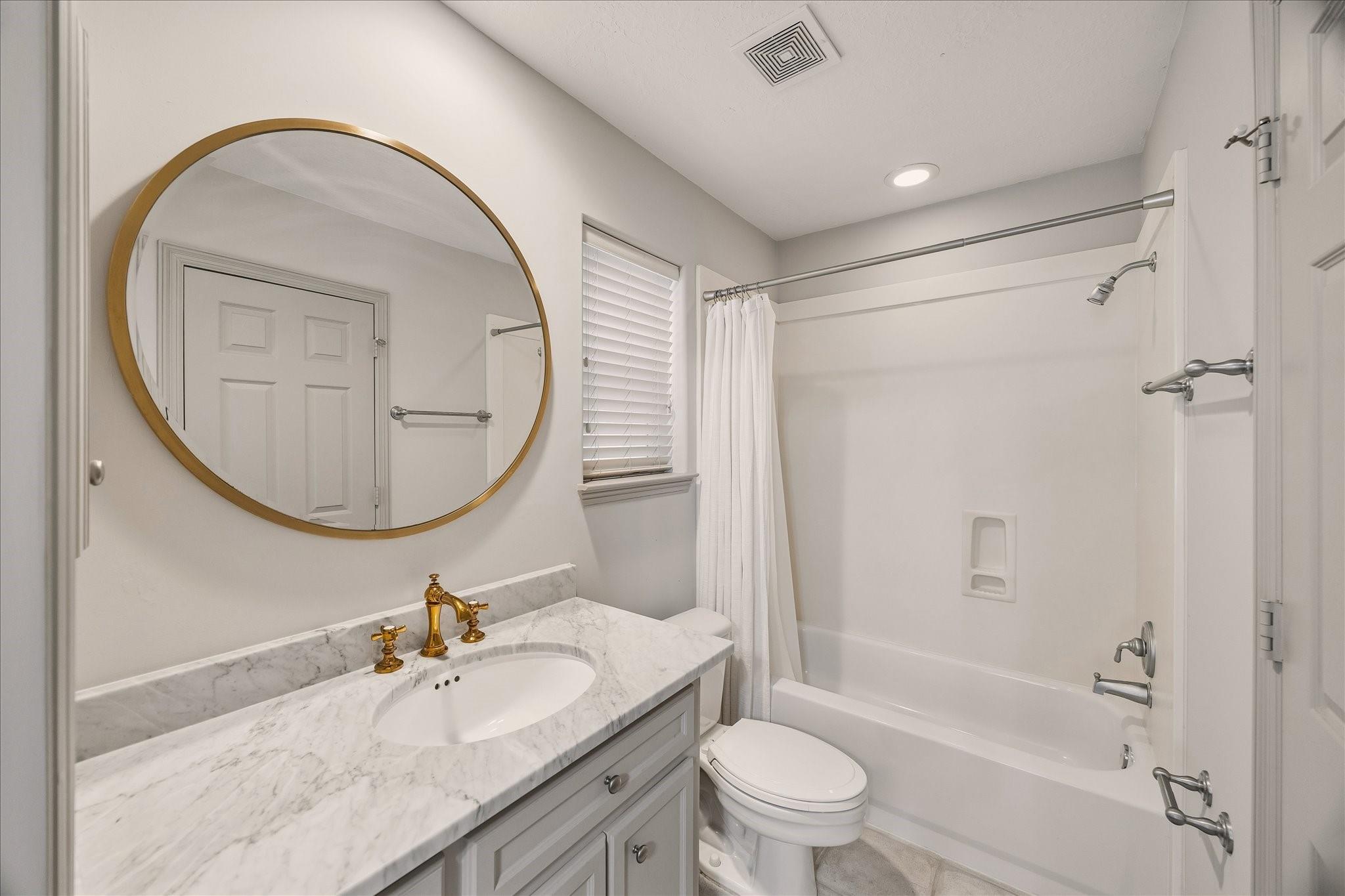 1515 Hyde Park Boulevard # 24