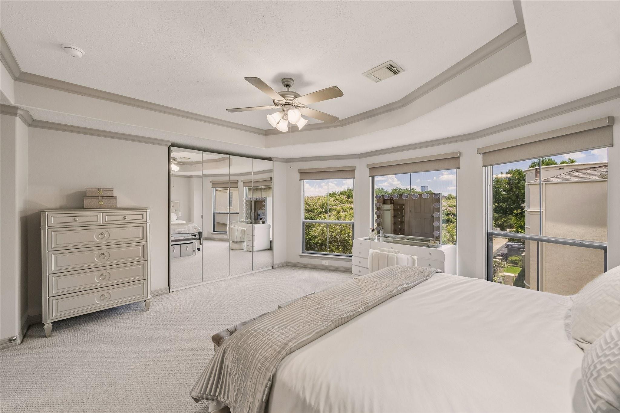 1515 Hyde Park Boulevard # 24