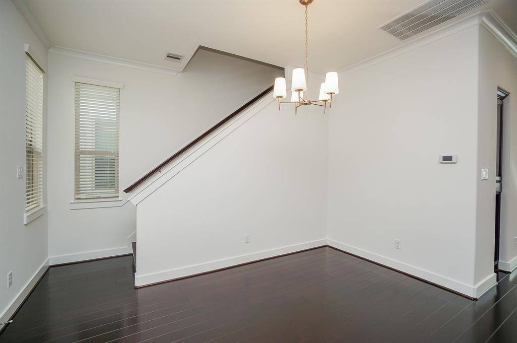 1216 Hobbs Reach Lane