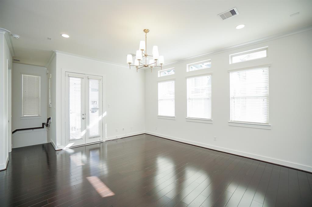 1216 Hobbs Reach Lane