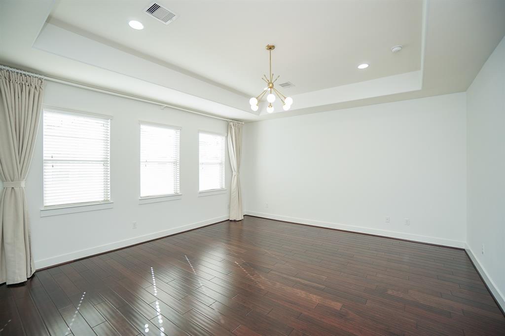 1216 Hobbs Reach Lane
