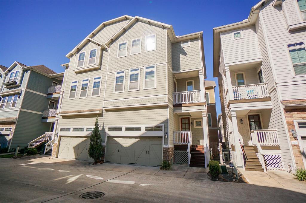 1216 Hobbs Reach Lane