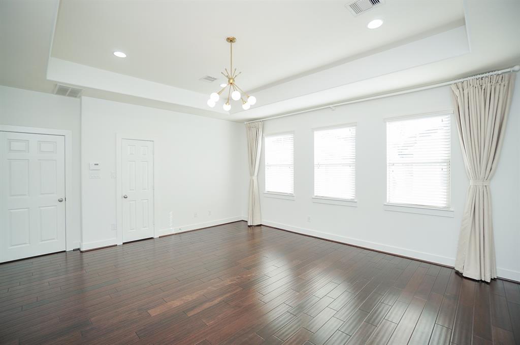 1216 Hobbs Reach Lane