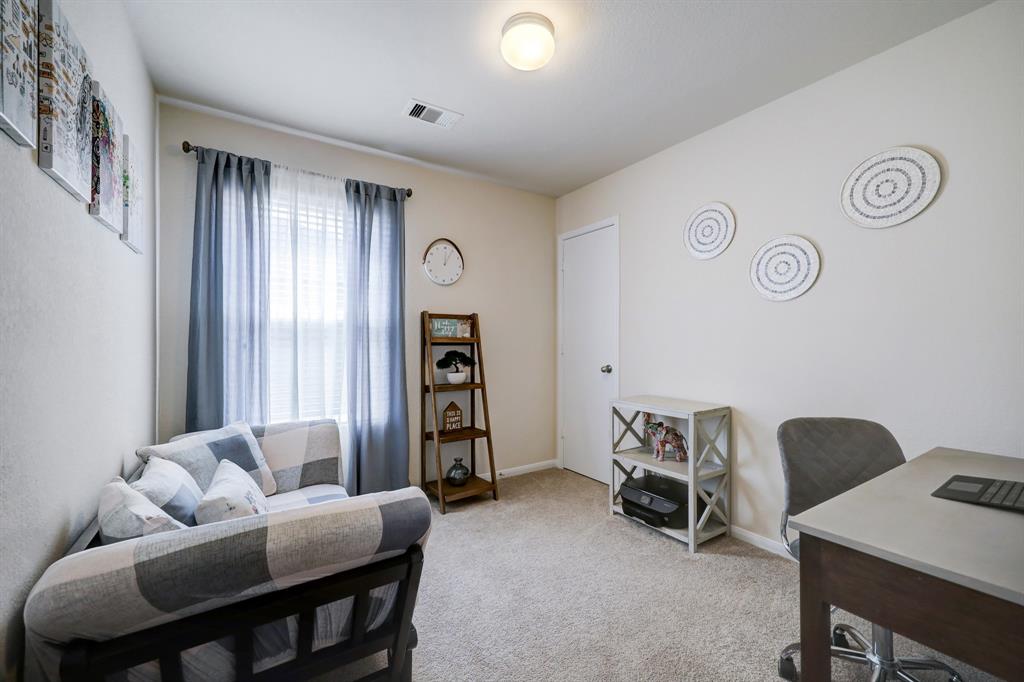 2226 Village Side Trail