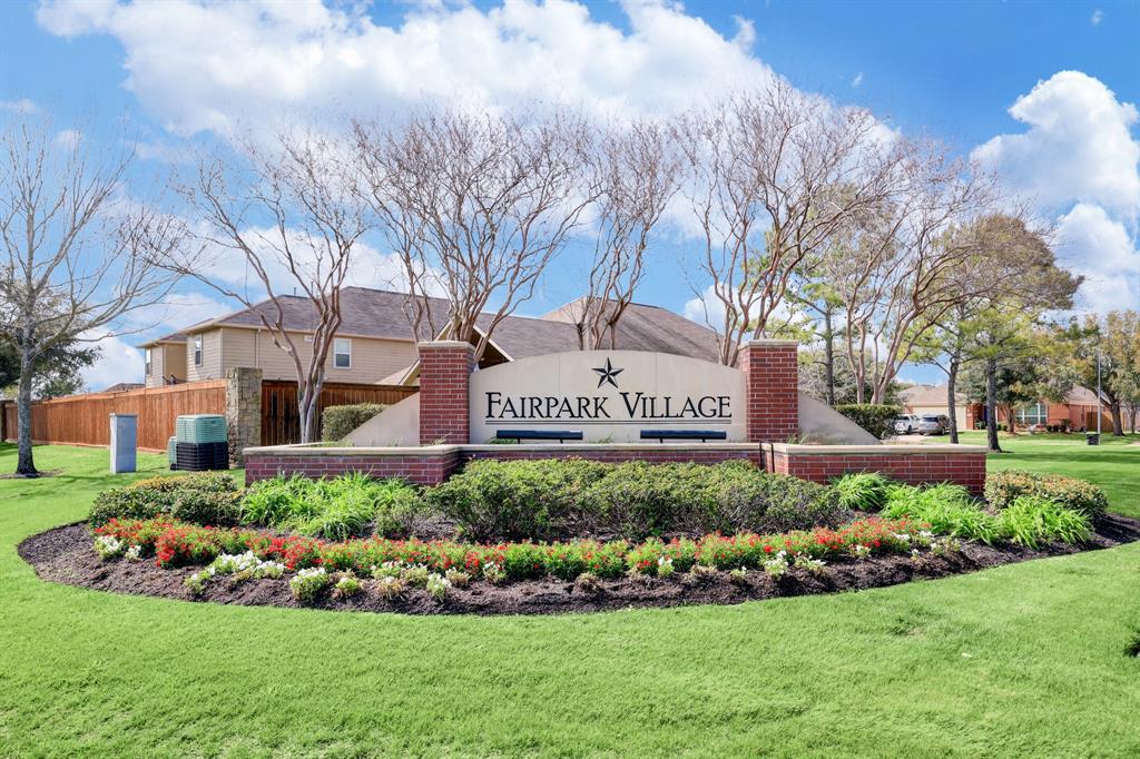 2226 Village Side Trail