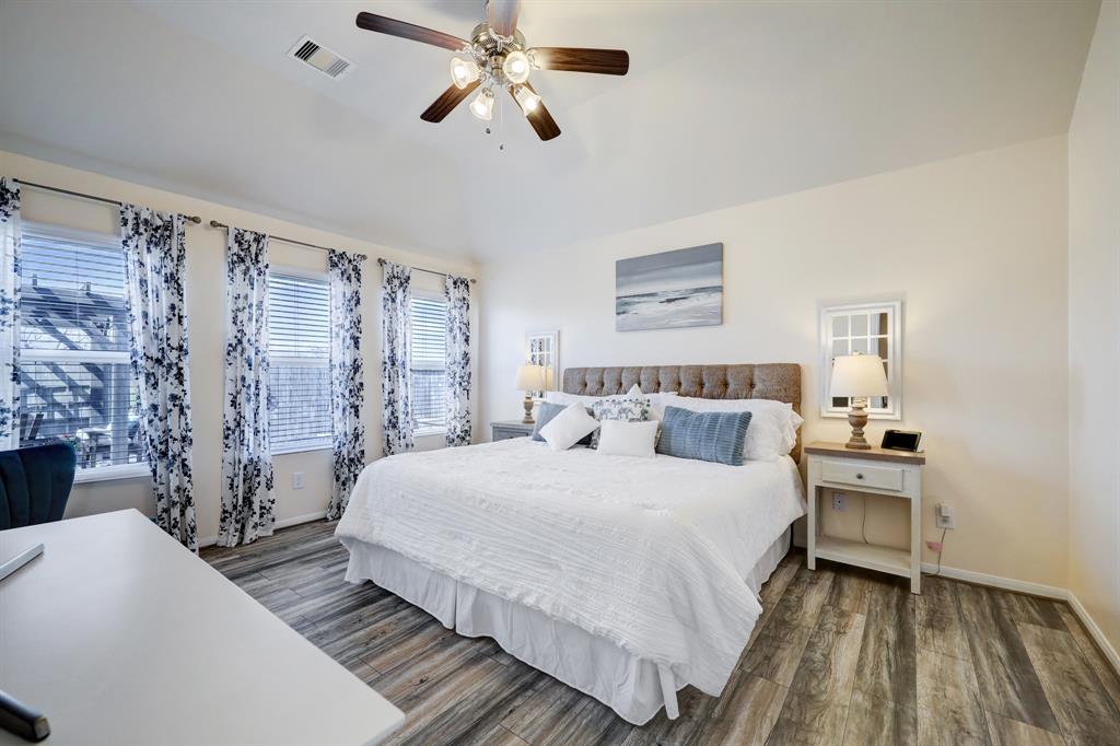 2226 Village Side Trail