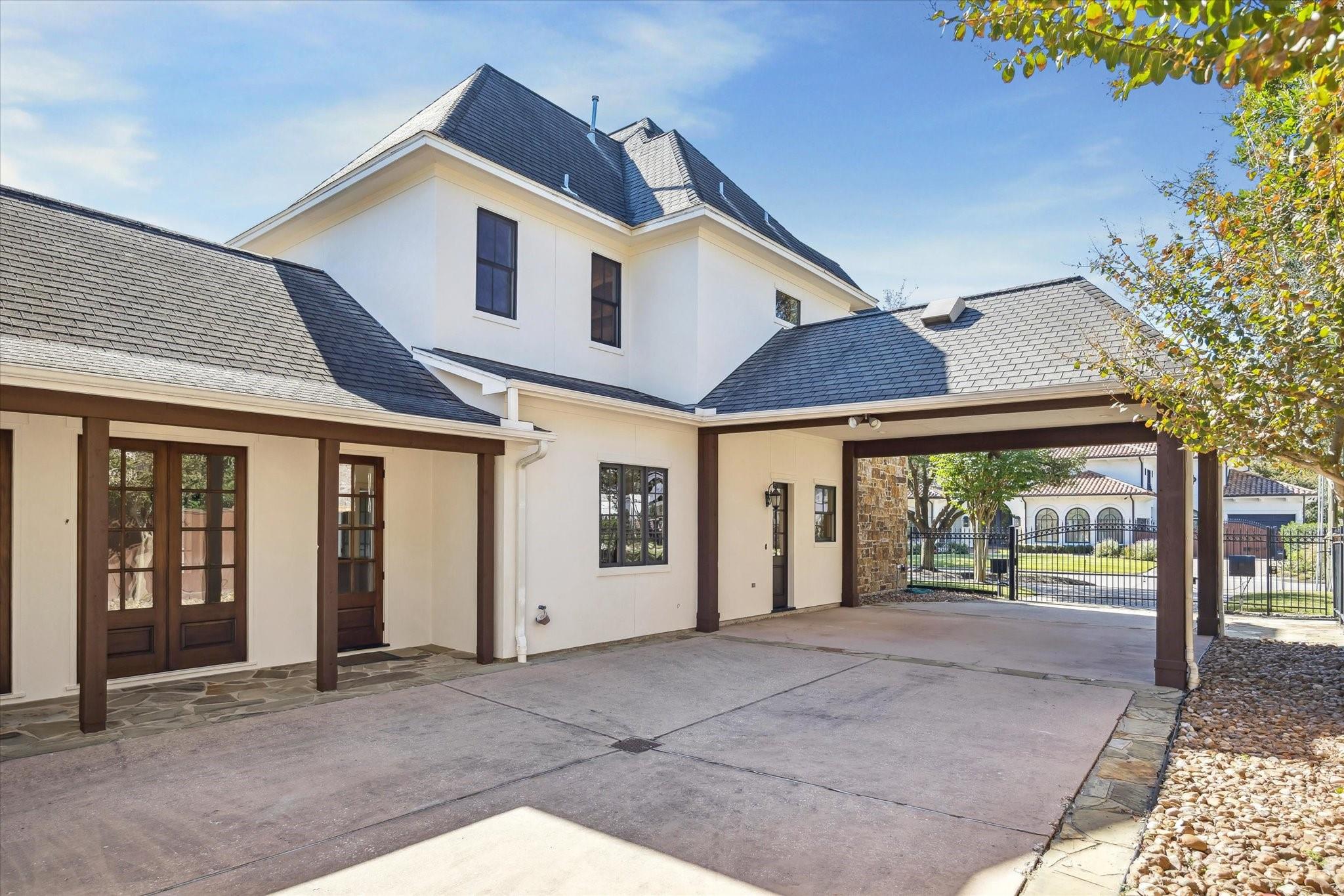 210 Glenwood Drive