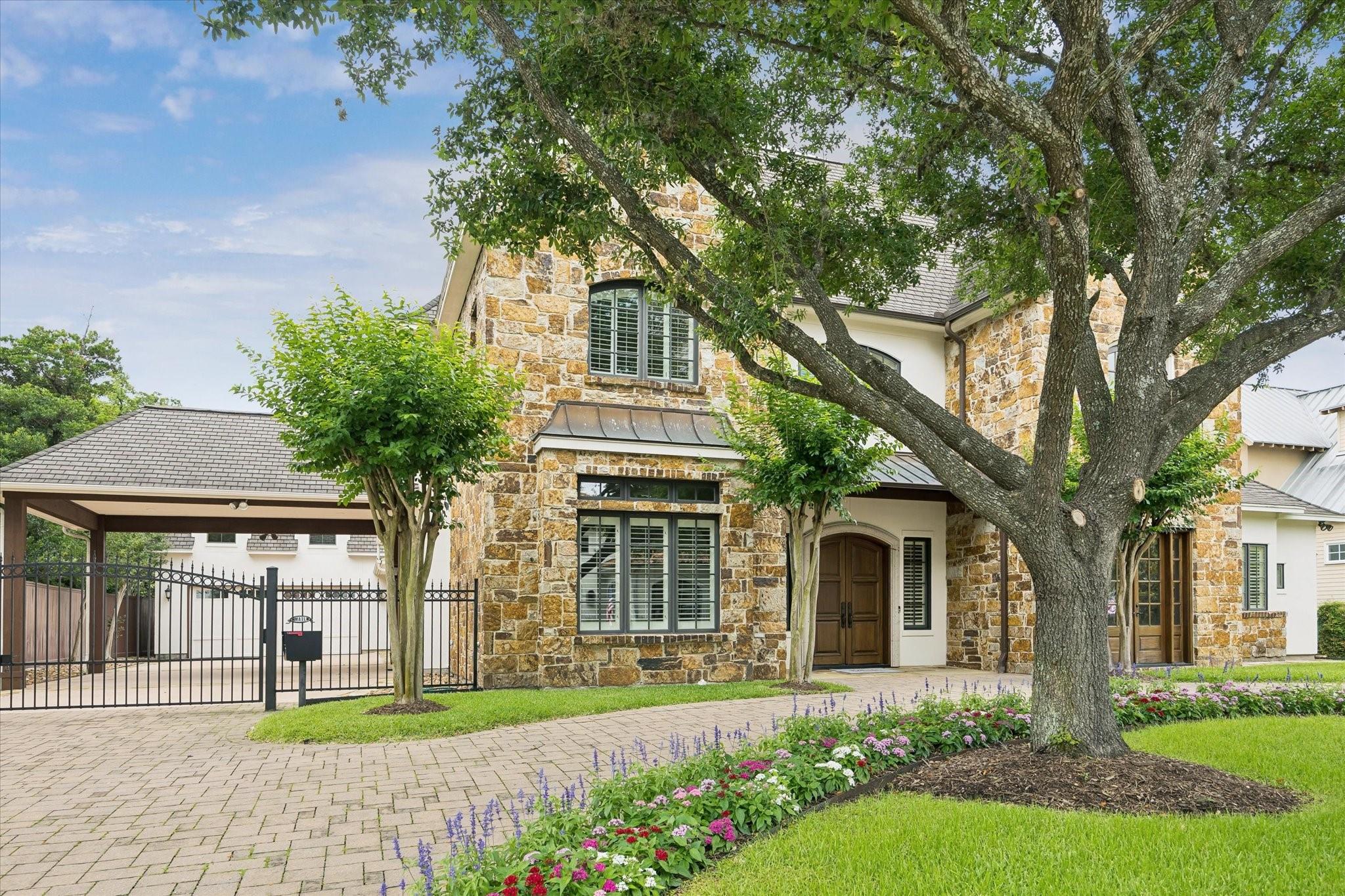 210 Glenwood Drive