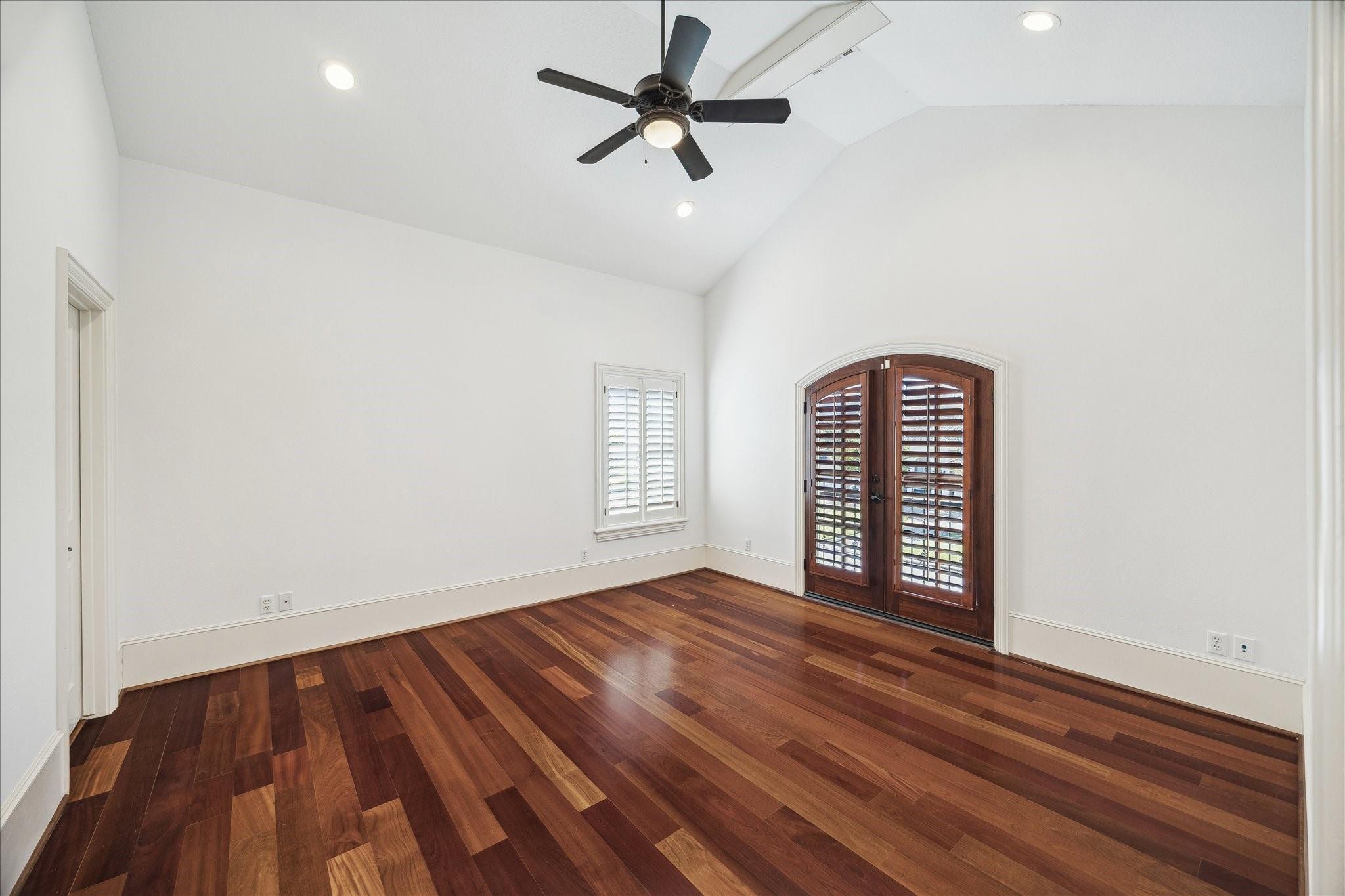 210 Glenwood Drive