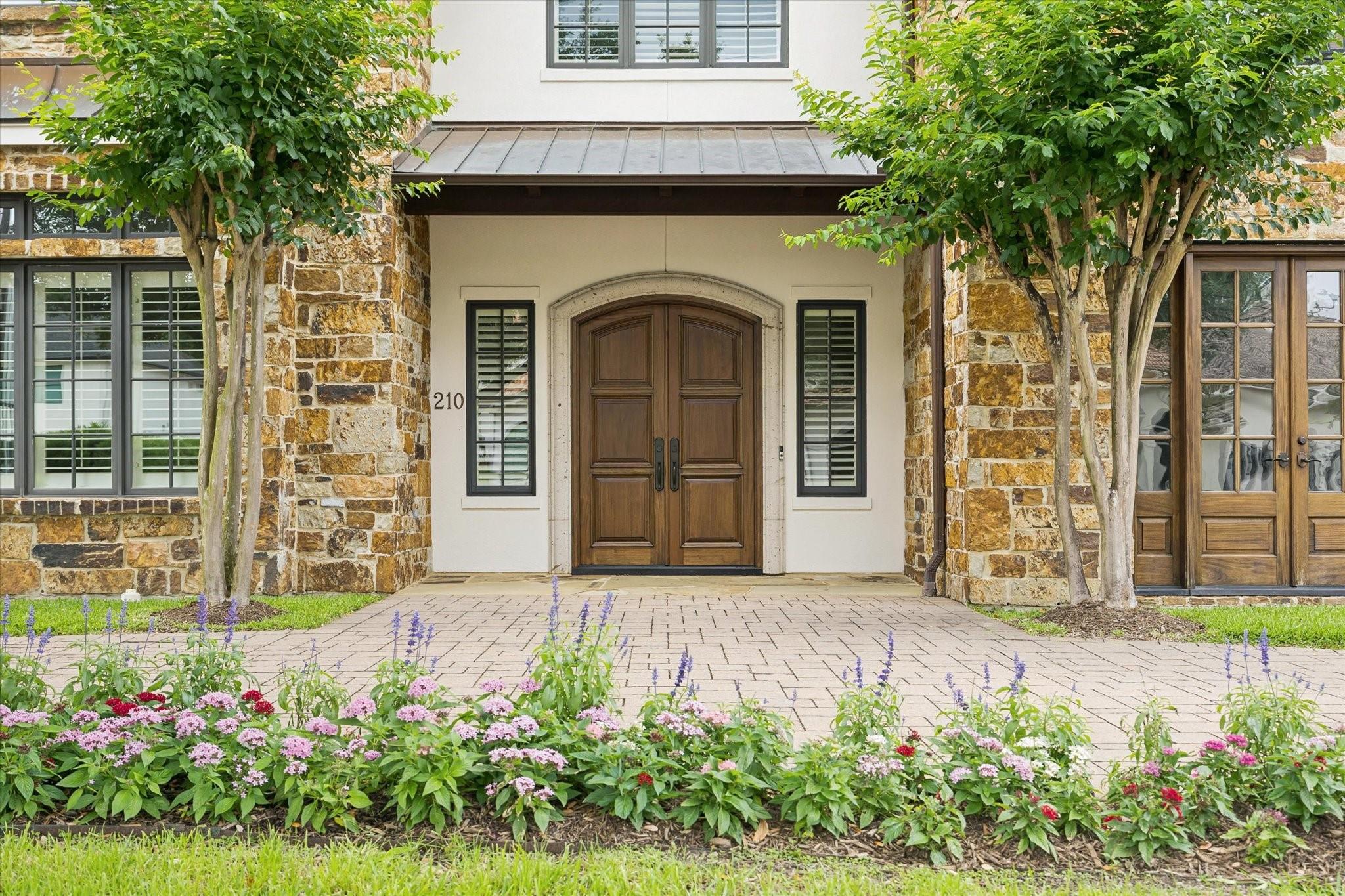 210 Glenwood Drive