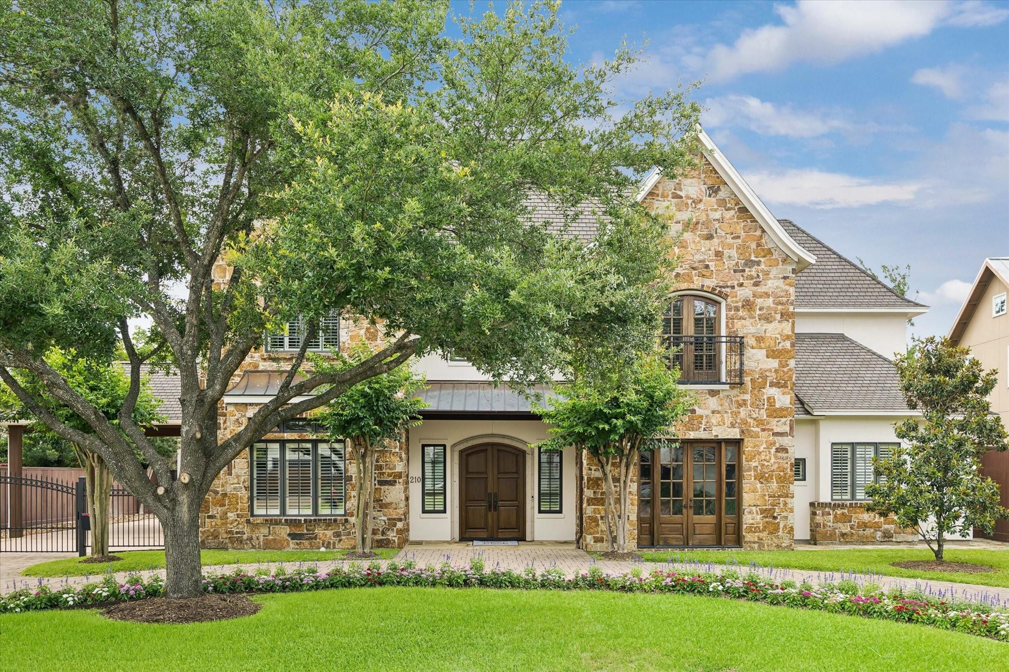 210 Glenwood Drive
