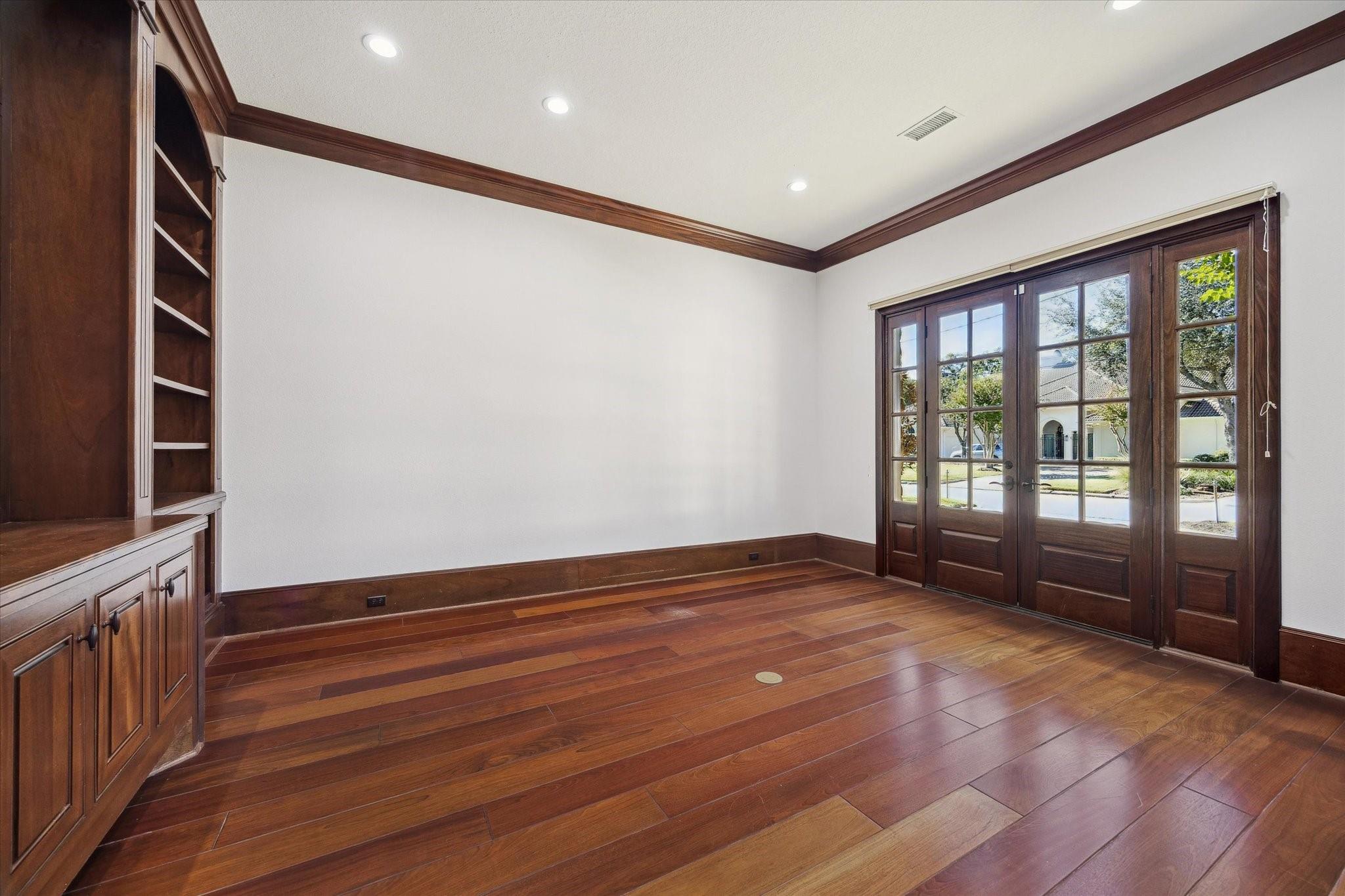 210 Glenwood Drive