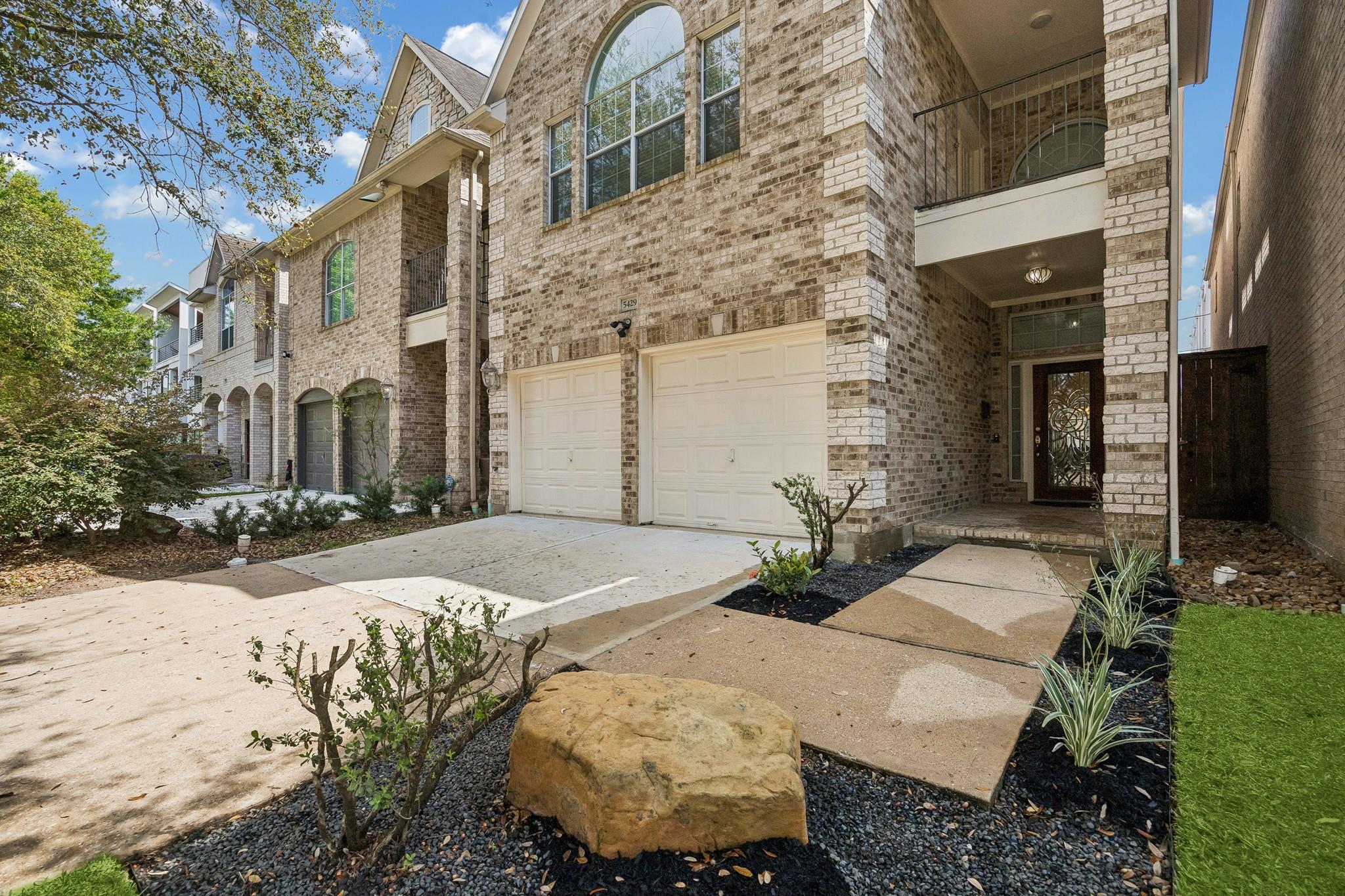 5429 Fairdale Lane