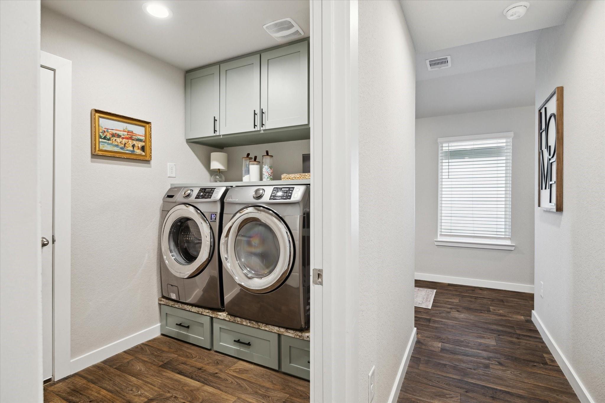 9833 Glen Brook Lane