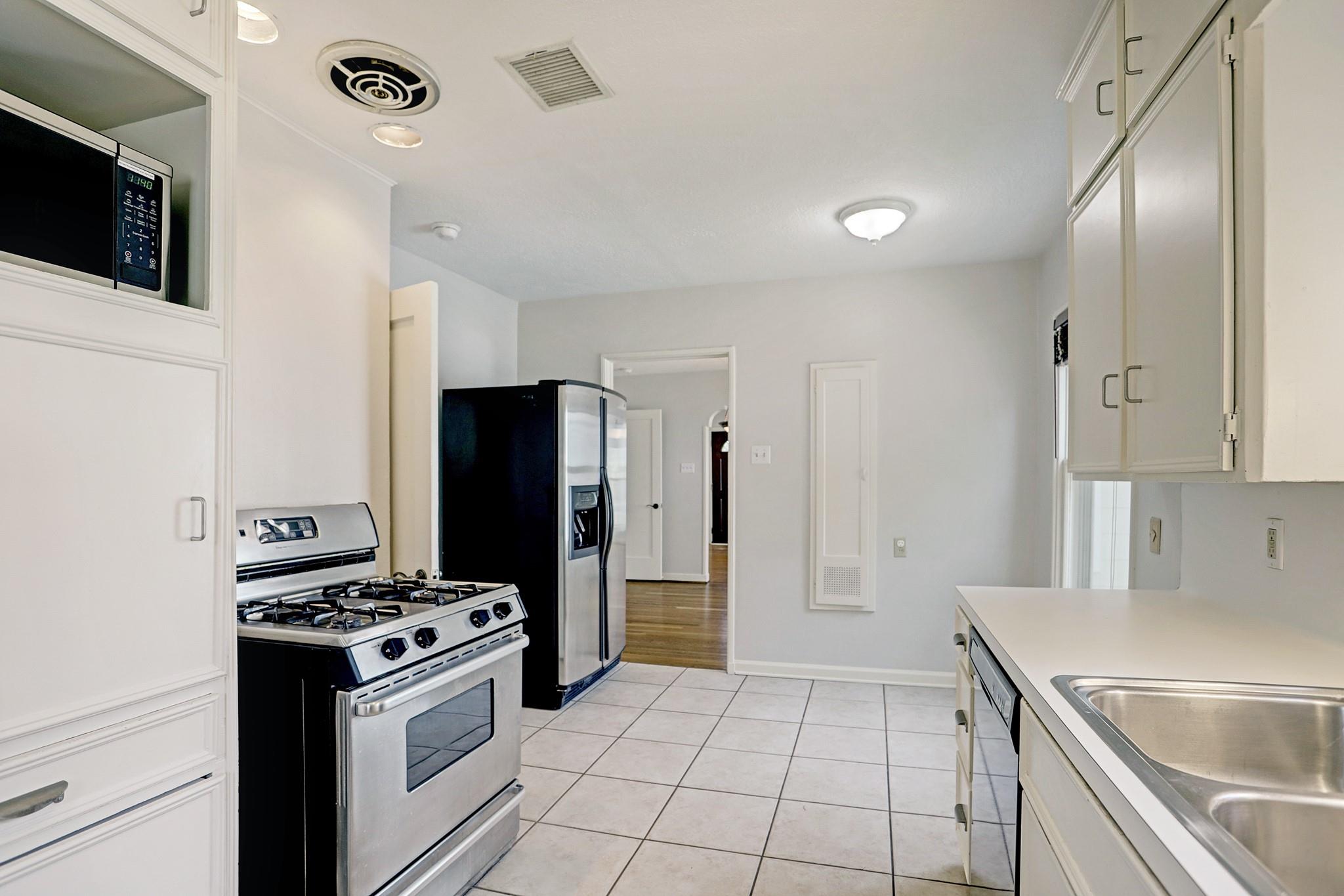 2402 Southgate Boulevard