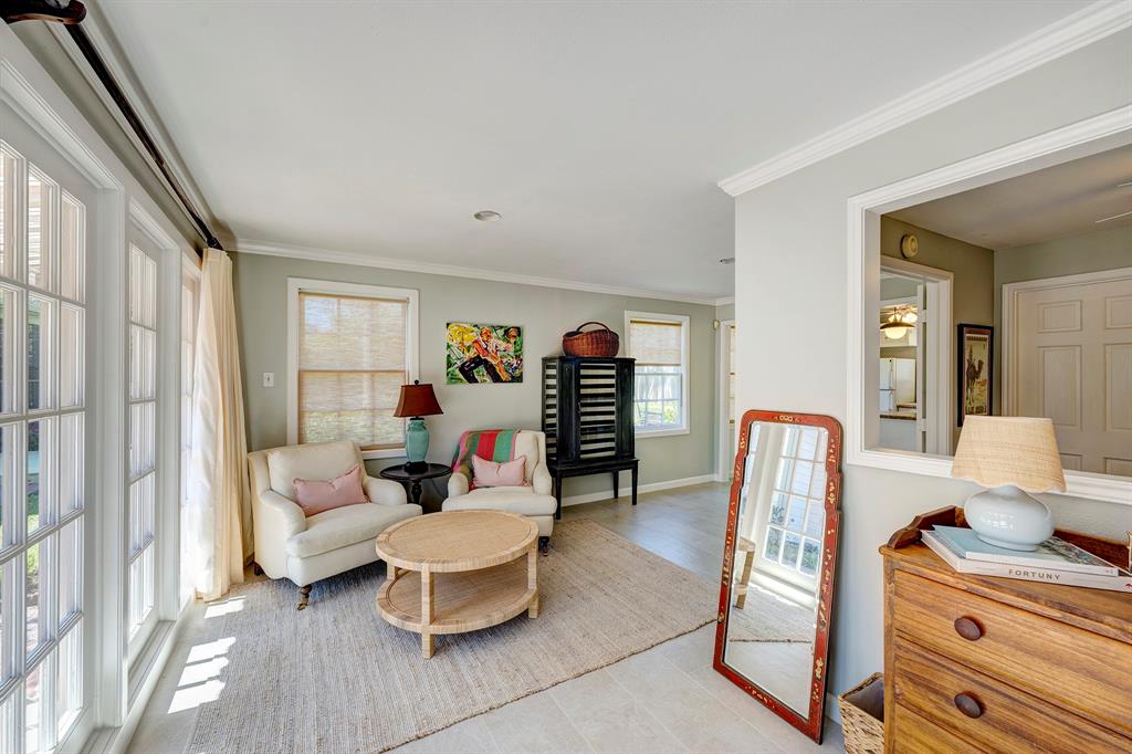316 W 33rd Street