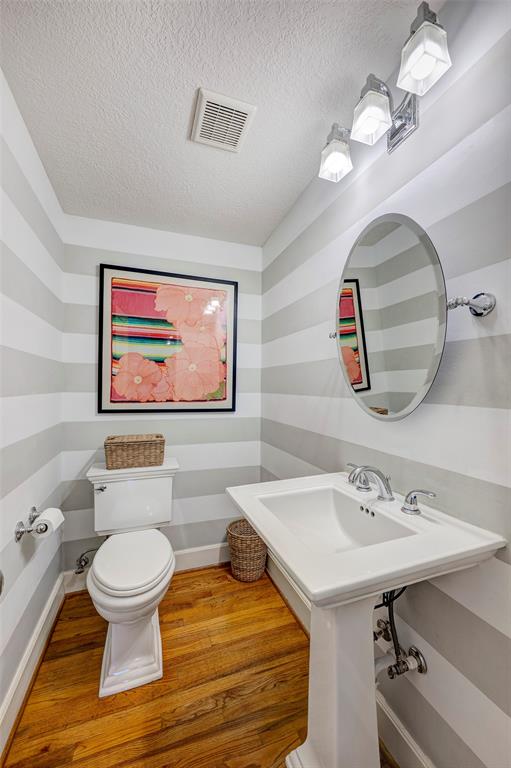 316 W 33rd Street