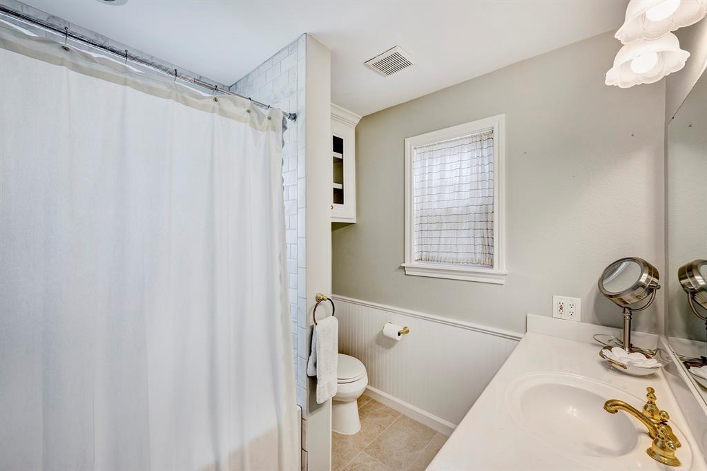 316 W 33rd Street
