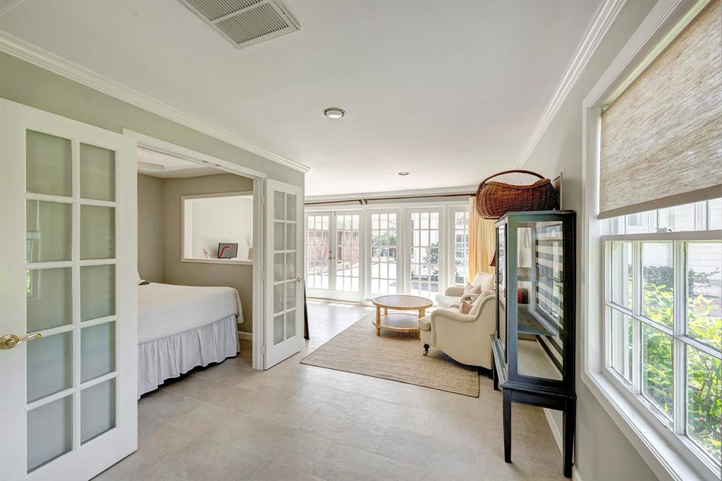 316 W 33rd Street