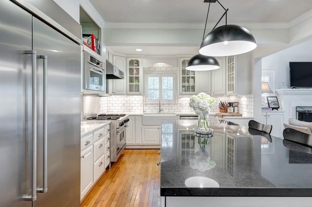 316 W 33rd Street