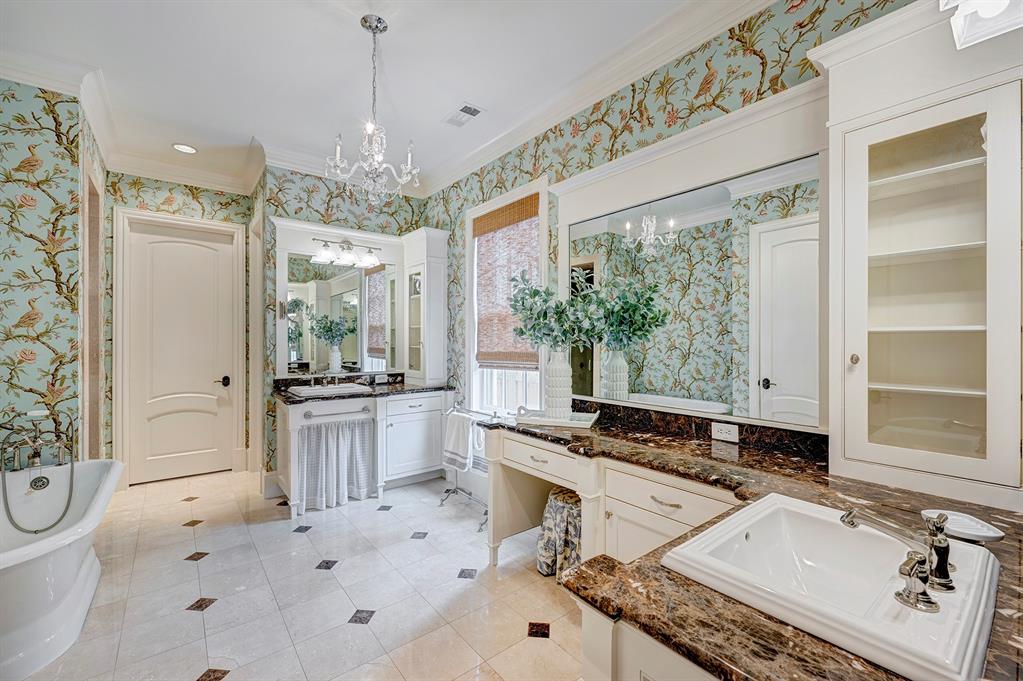 6163 Chevy Chase Drive