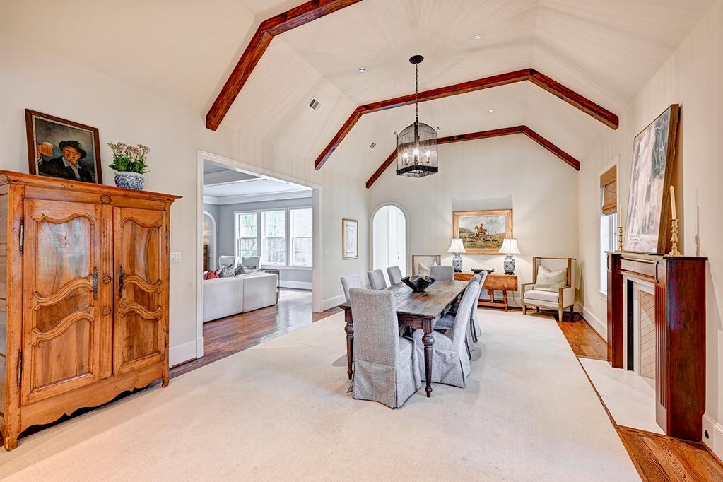 6163 Chevy Chase Drive