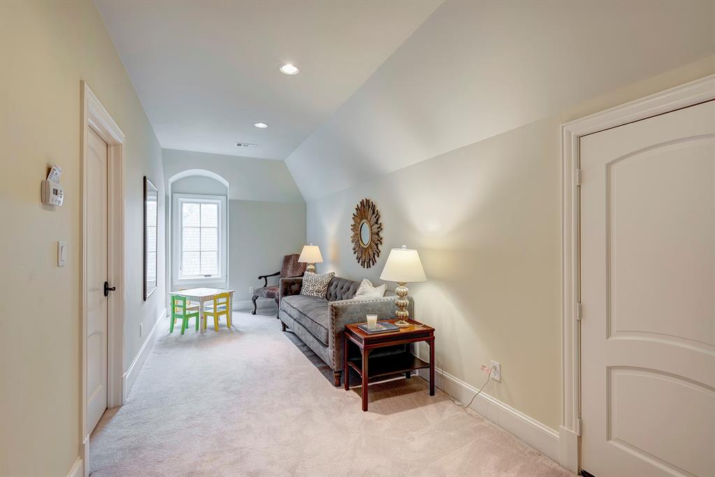 6163 Chevy Chase Drive
