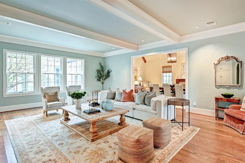 6163 Chevy Chase Drive