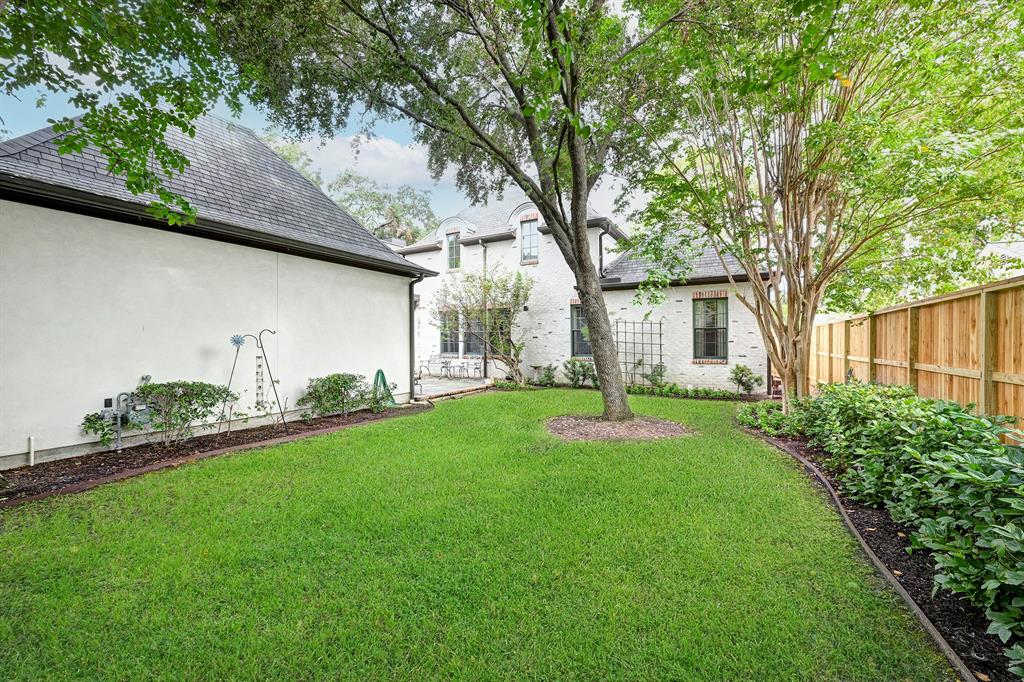 6163 Chevy Chase Drive