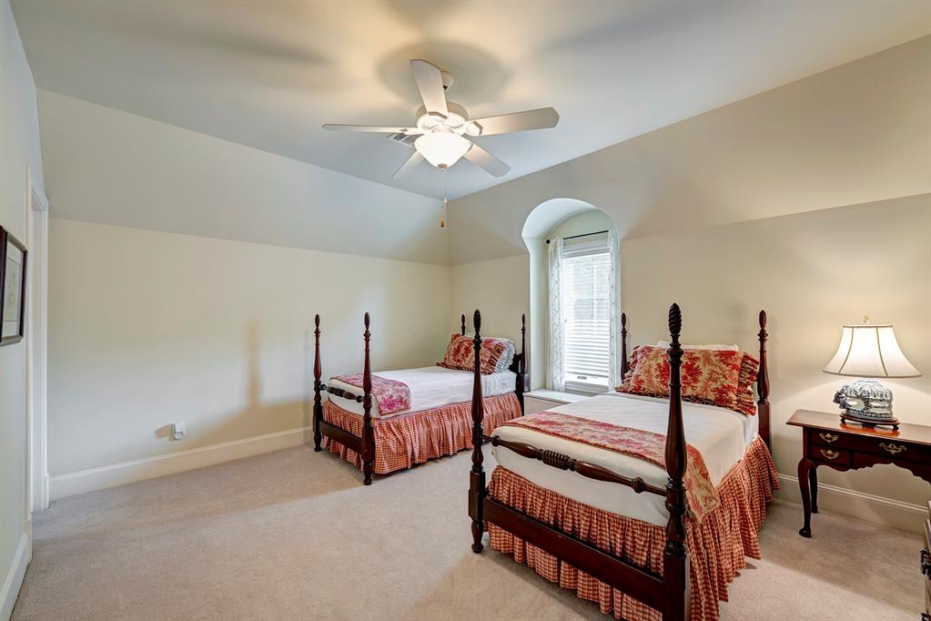 6163 Chevy Chase Drive