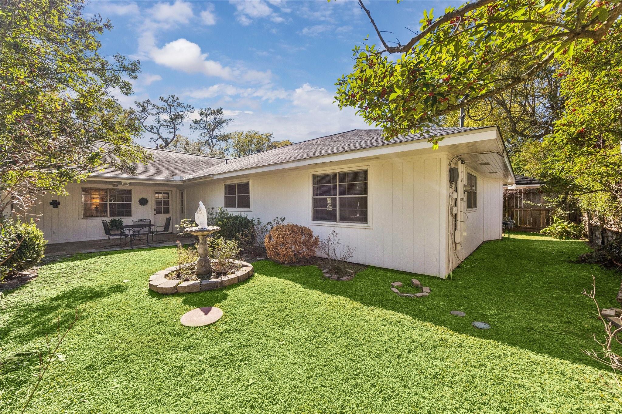10002 Cedar Creek Drive