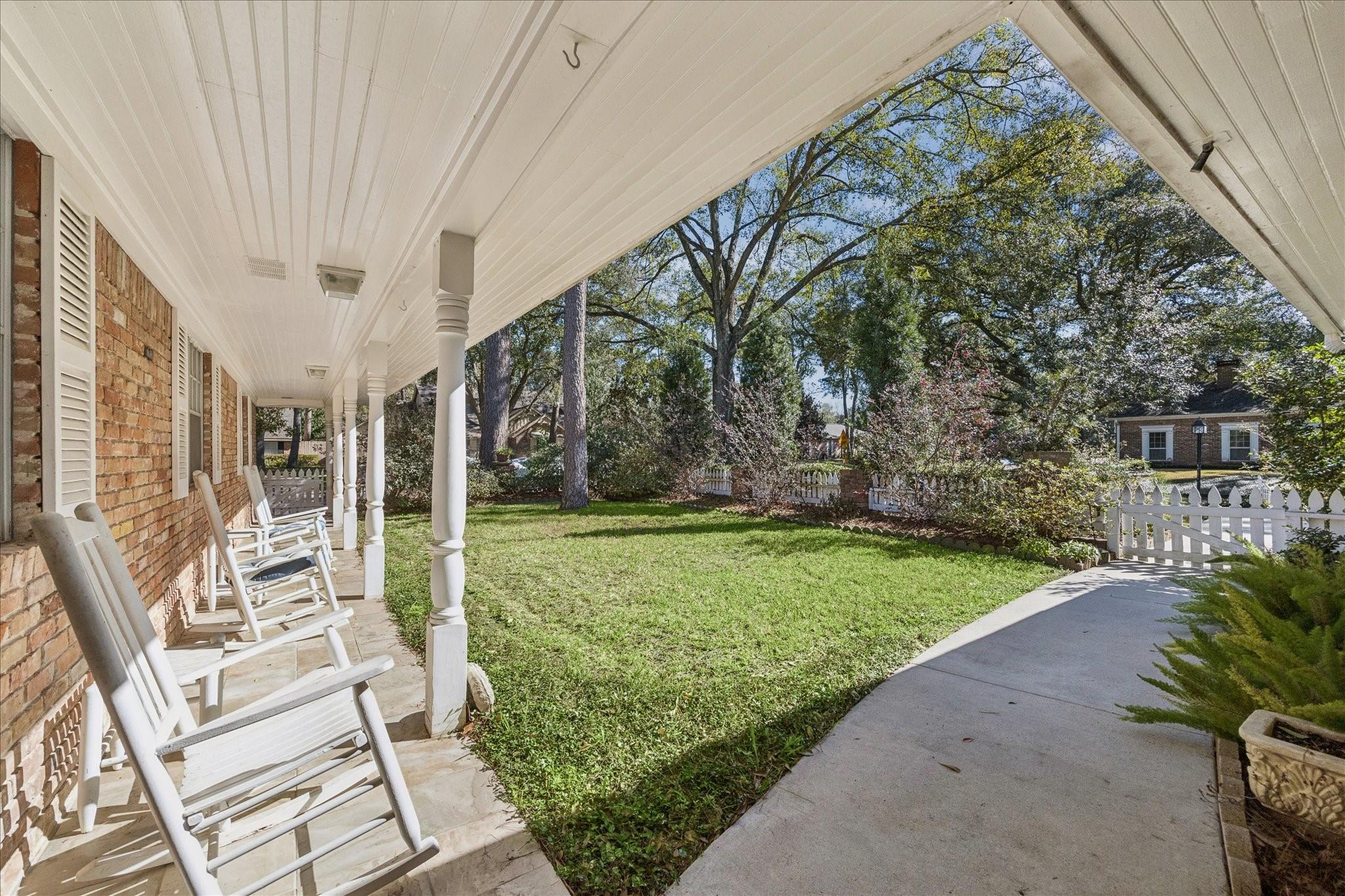 10002 Cedar Creek Drive