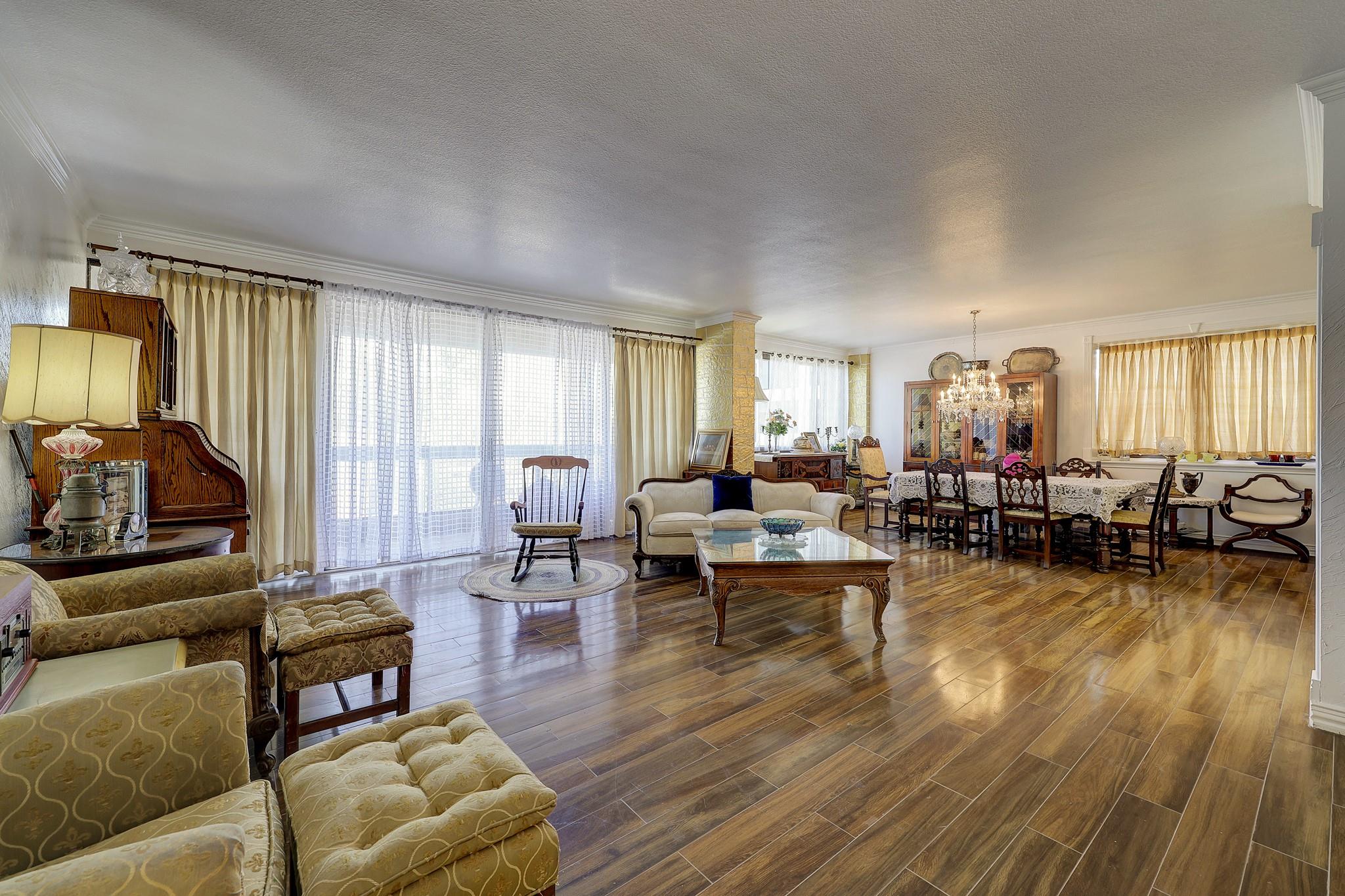 49 Briar Hollow Lane # 302