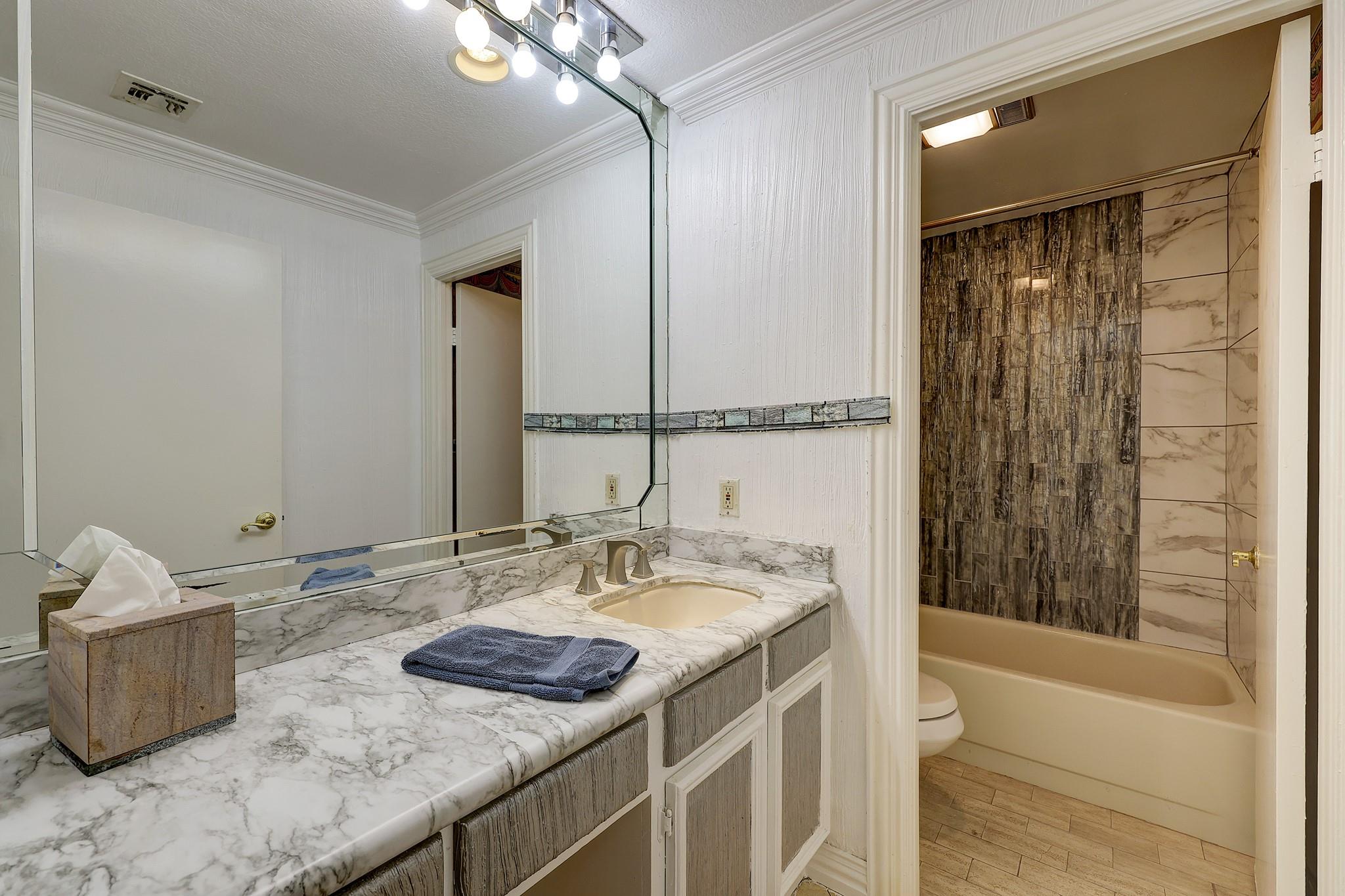 49 Briar Hollow Lane # 302