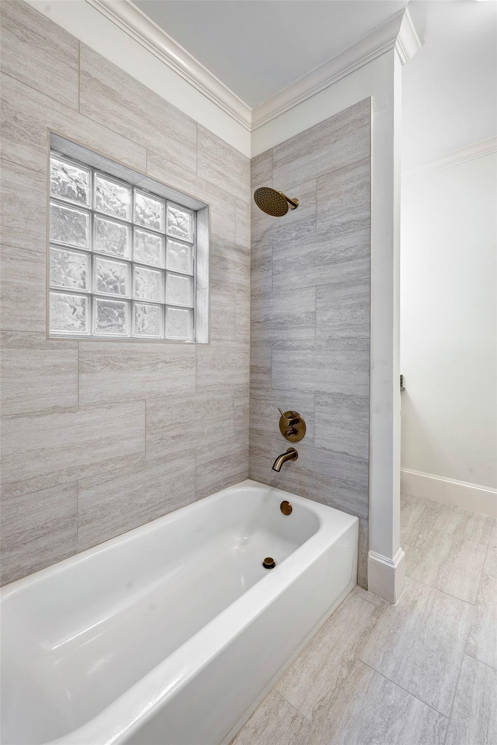 508 W 17th Street