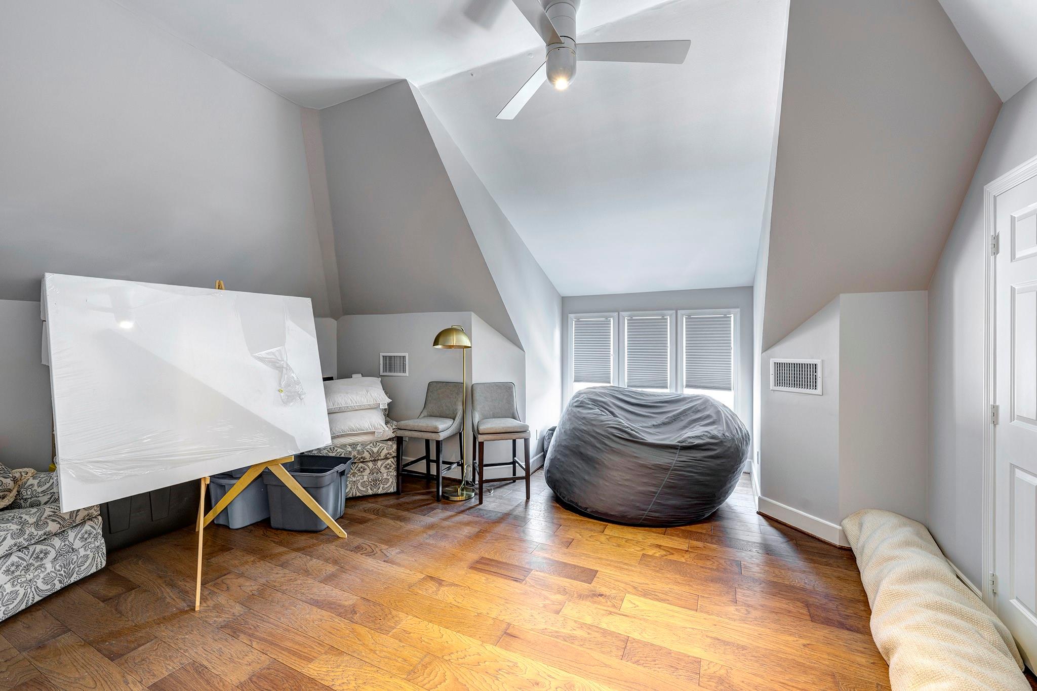 9 Upperway Lane