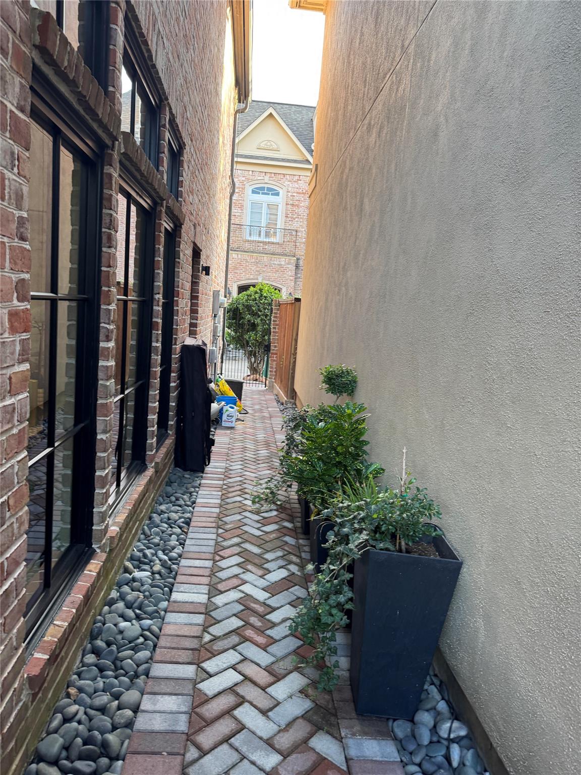 9 Upperway Lane