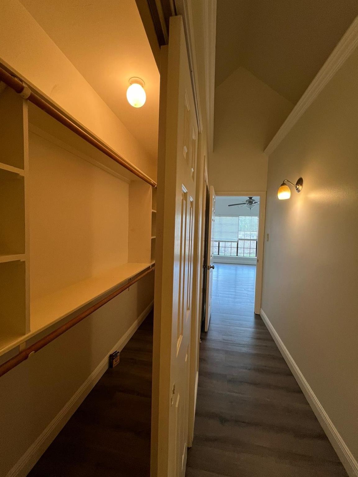 6990 Oakwood Park