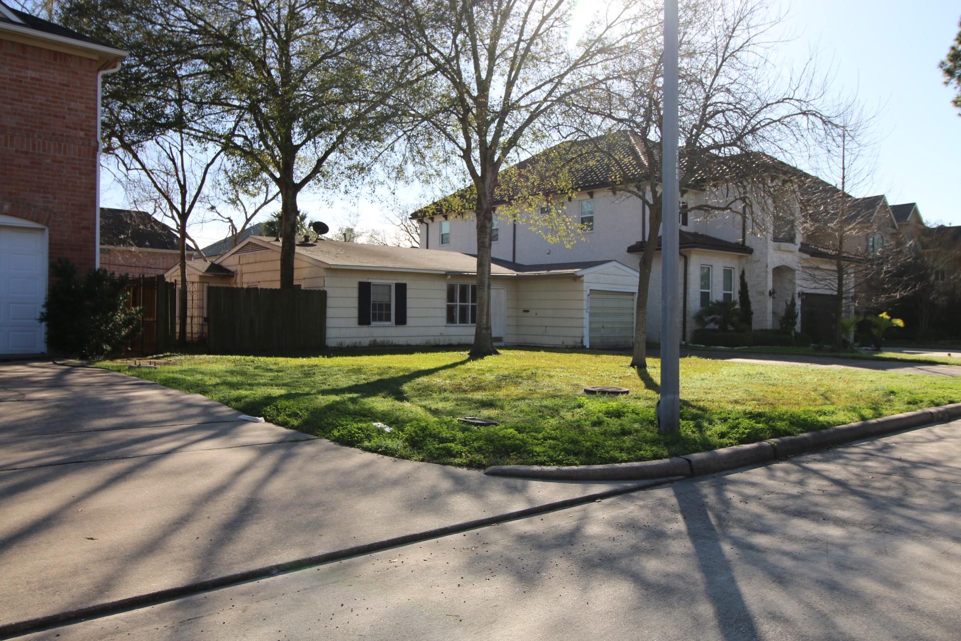 5213 Linden Street